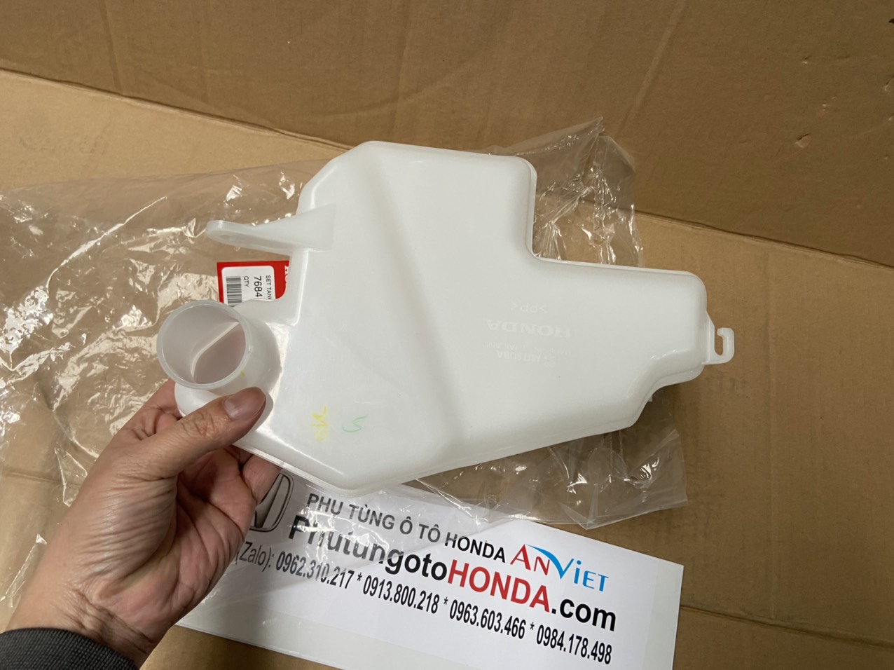 Bình nước rửa kính xe Honda CITY 2014-2020